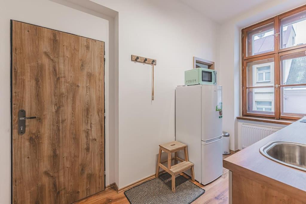 Carolina'S Yoga Apartment Hradec Králové 外观 照片
