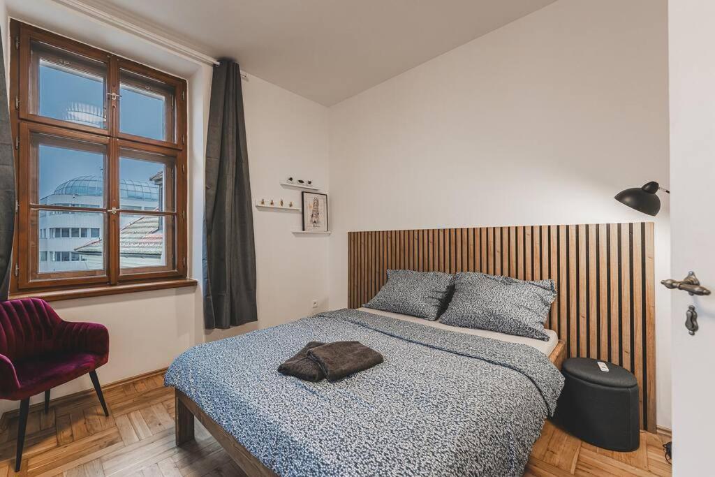 Carolina'S Yoga Apartment Hradec Králové 外观 照片