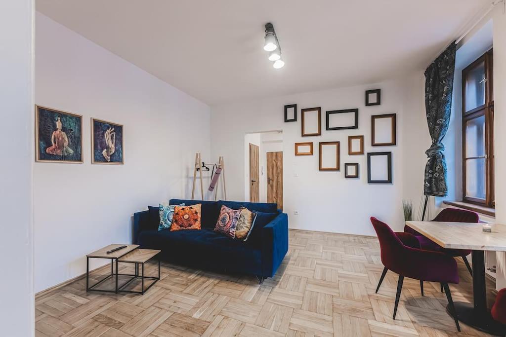 Carolina'S Yoga Apartment Hradec Králové 外观 照片